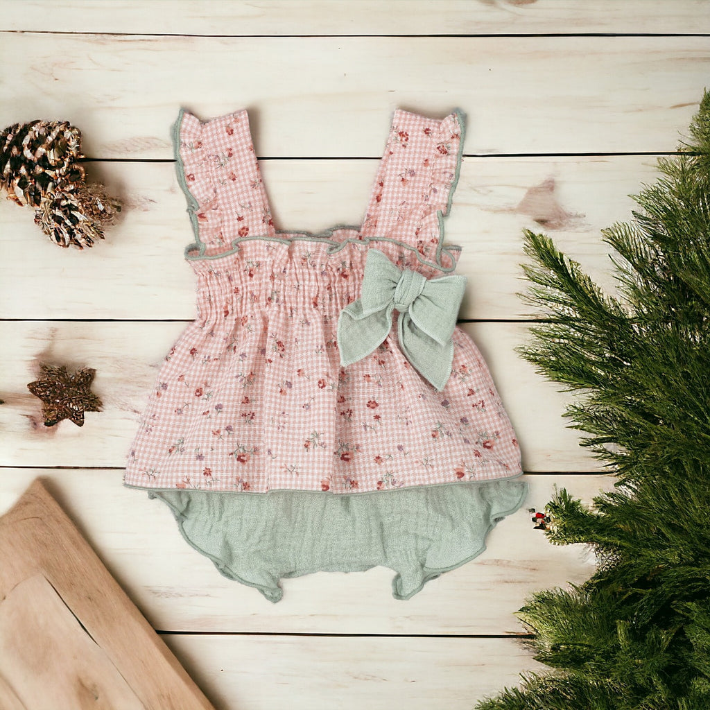 Calamaro Pink Gingham Top & mint Bloomers